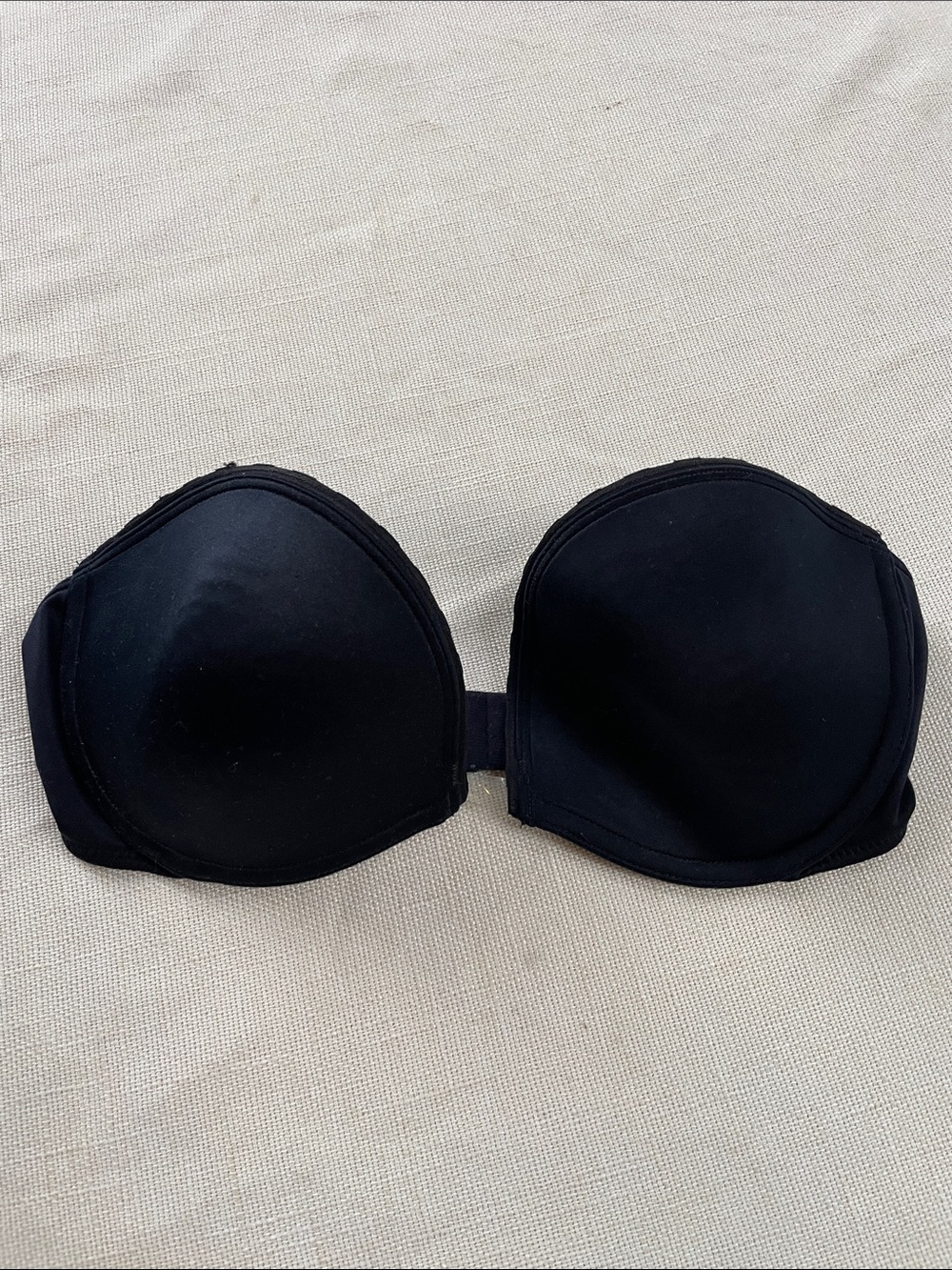 Victoria's Secret Black Strapless Molded Cup Bra